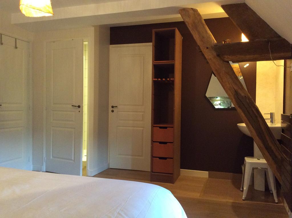 Domaine De Noyer Bed and Breakfast Saint-Christophe-en-Brionnais Kamer foto